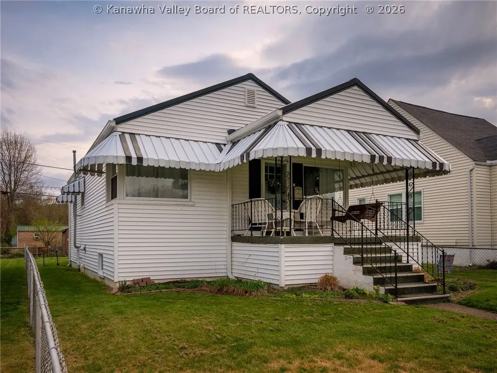 2614 Washington Avenue, Saint Albans, WV 25177 - #1