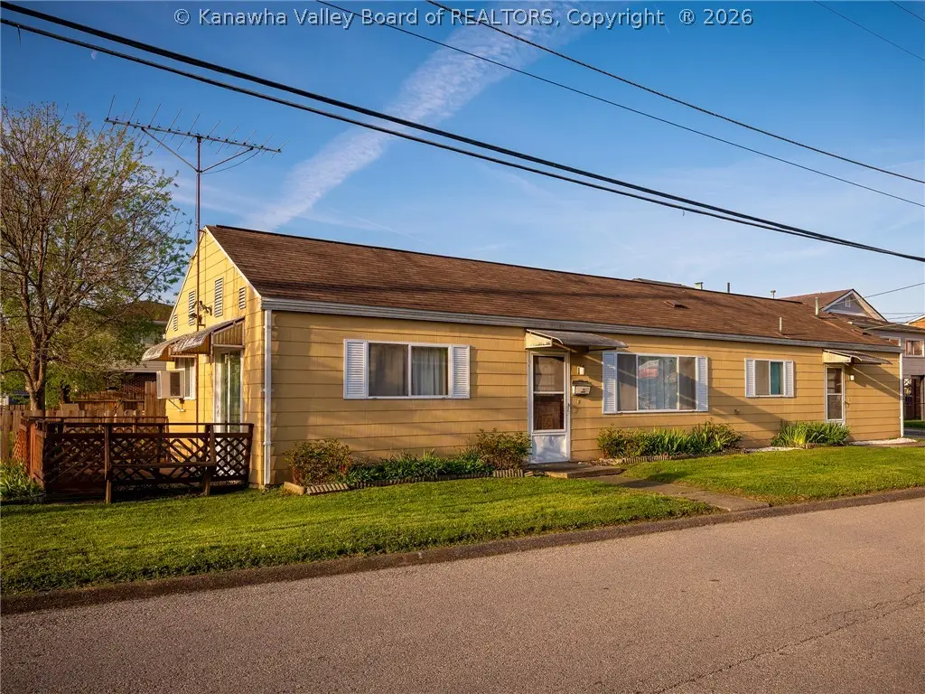 1625 Jackson Avenue, Saint Albans, WV 25177 - #1