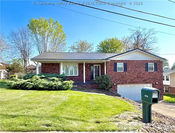 5209 Glow Drive, Charleston, WV 25314