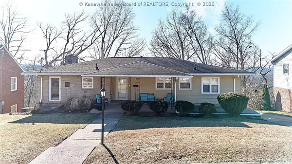 1555 Summit Drive, Charleston, WV 25302