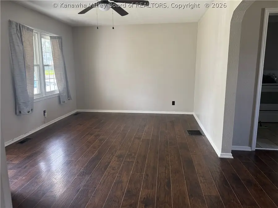 1904 Kanawha Terrace, Saint Albans, WV 25177 - #3