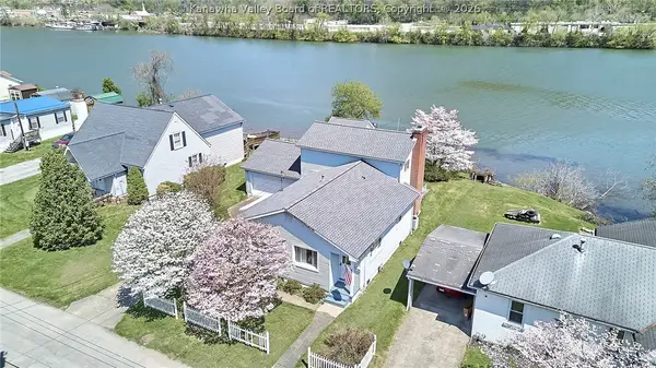 13708 Nancy Avenue, Chesapeake, WV 25315