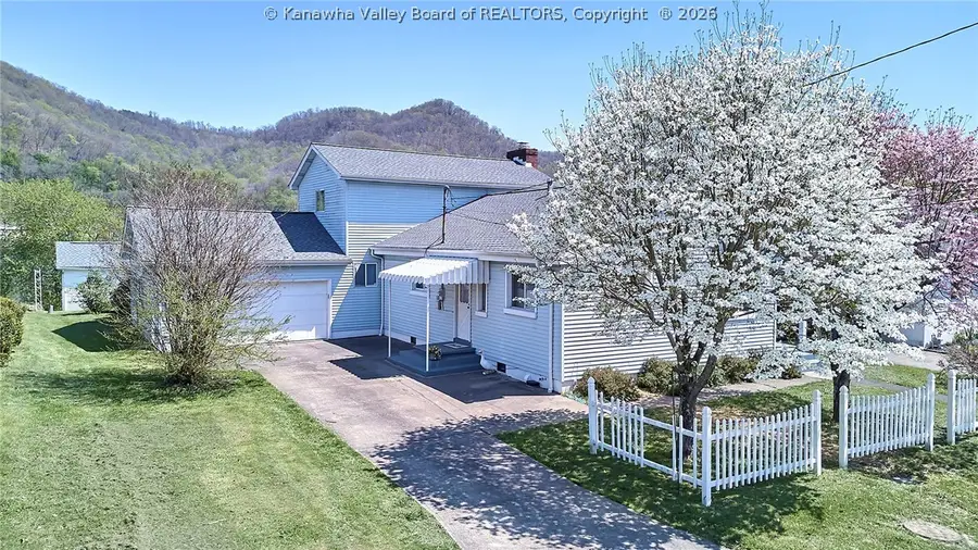 13708 Nancy Avenue, Chesapeake, WV 25315 - #2