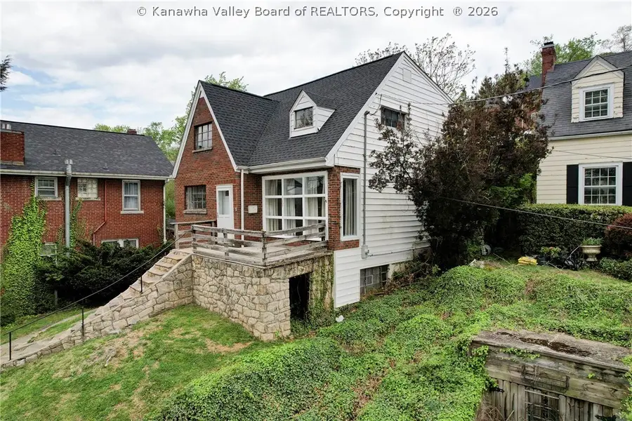 1207 West Avenue, Charleston, WV 25302 - #2