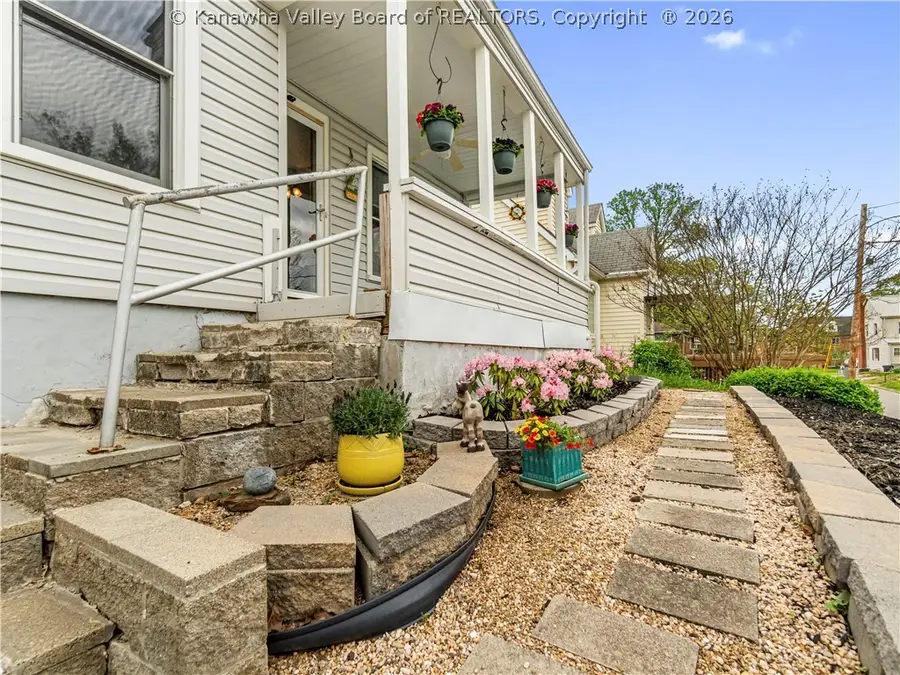 218 Forest Circle, South Charleston, WV 25303 - #2