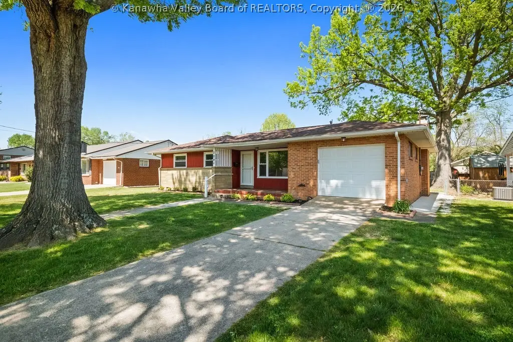 2044 Lincoln Avenue, Saint Albans, WV 25177 - #1