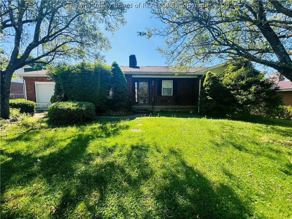 706 Fleming Avenue, Ravenswood, WV 26164 - #1