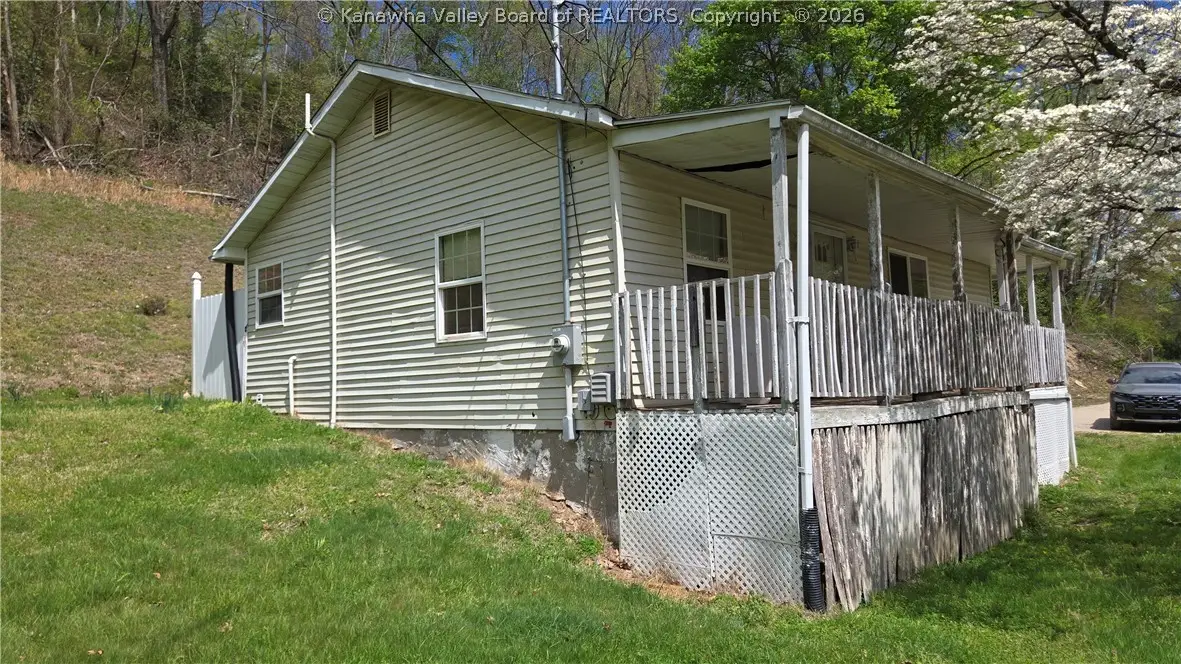 2112 Bench Way, Charleston, WV 25311 - #1