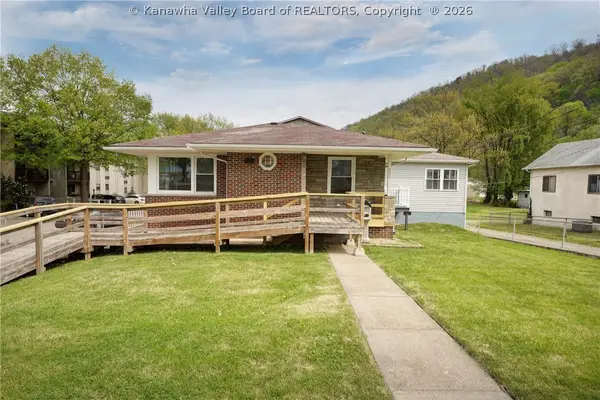 303 Georges Drive, Charleston, WV 25306