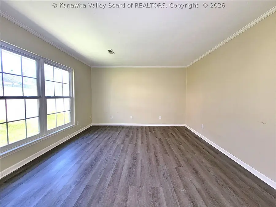 301 Bow Hunter Road, Charleston, WV 25314 - #2