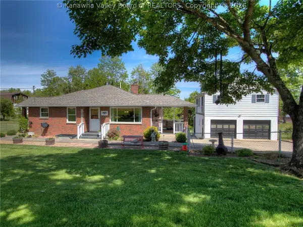 3005 Mount Vernon Drive, Hurricane, WV 25526