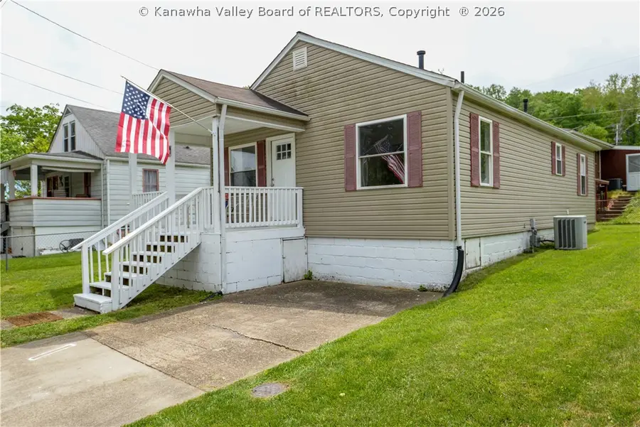 1004 Ellis Road, Saint Albans, WV 25177 - #2