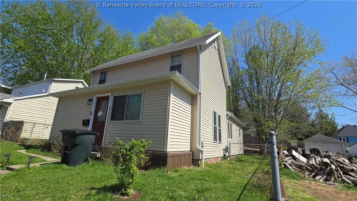 2512 Clement Avenue, Parkersburg, WV 26101 - #1