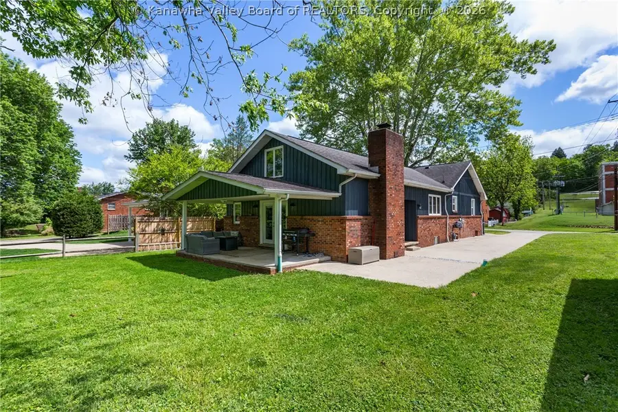 1005 S B Street, Saint Albans, WV 25177 - #3
