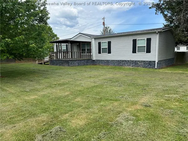 378 Grueser Lane, Point Pleasant, WV 25550