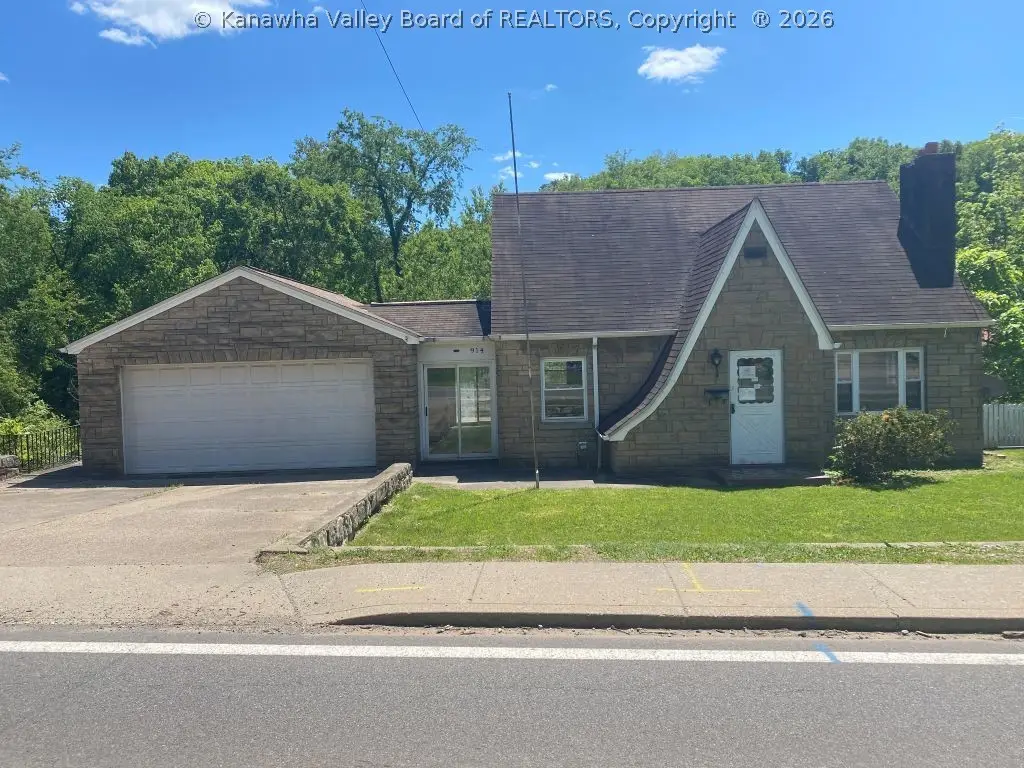 914 Lincoln Drive, South Charleston, WV 25309 - #1