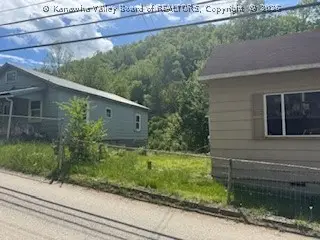 164 W Walnut Hill Road, Logan, WV 25601 - #3