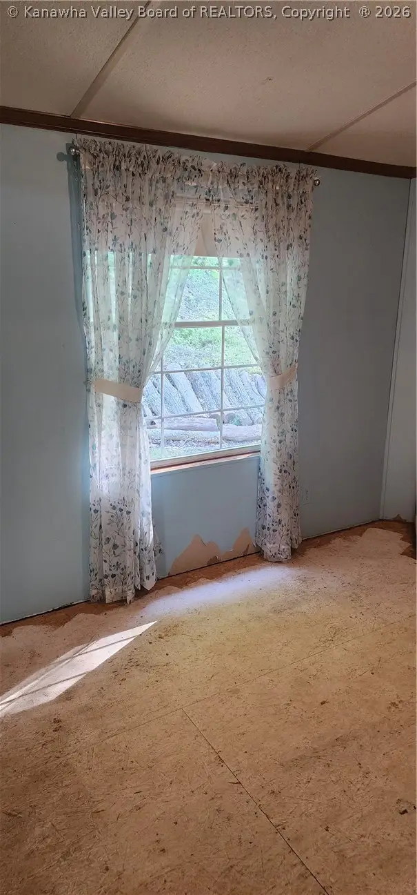 638 Hughart Drive, Charleston, WV 25320 - #2