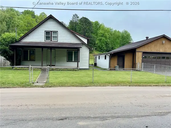 3869 Green Valley Road, Huntington, WV 25701