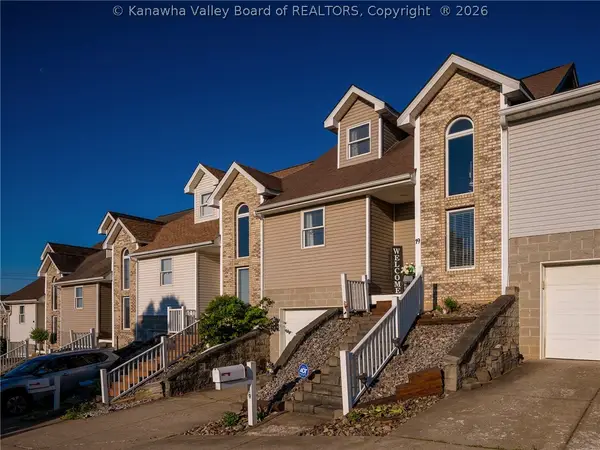 19 Townhouse Drive, Hurricane, WV 25526