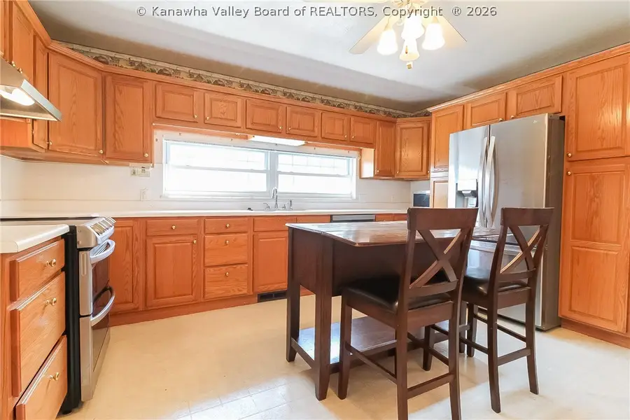 2731 Kincaid Drive, Saint Albans, WV 25177 - #3