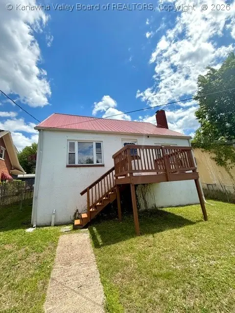 216 Sunset Drive, Charleston, WV 25301