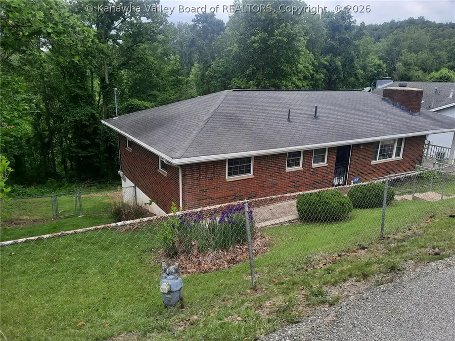 415 Skyline Drive, Charleston, WV 25302 - #2