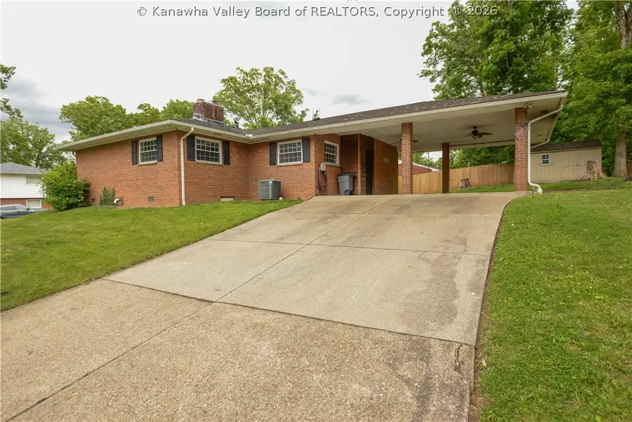 941 S Walnut Street, Saint Albans, WV 25177 - #2