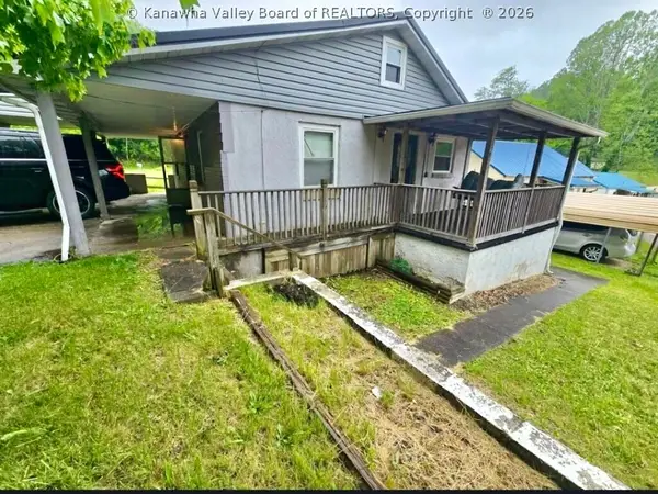 502 Green Valley Drive, St Albans, WV 25177