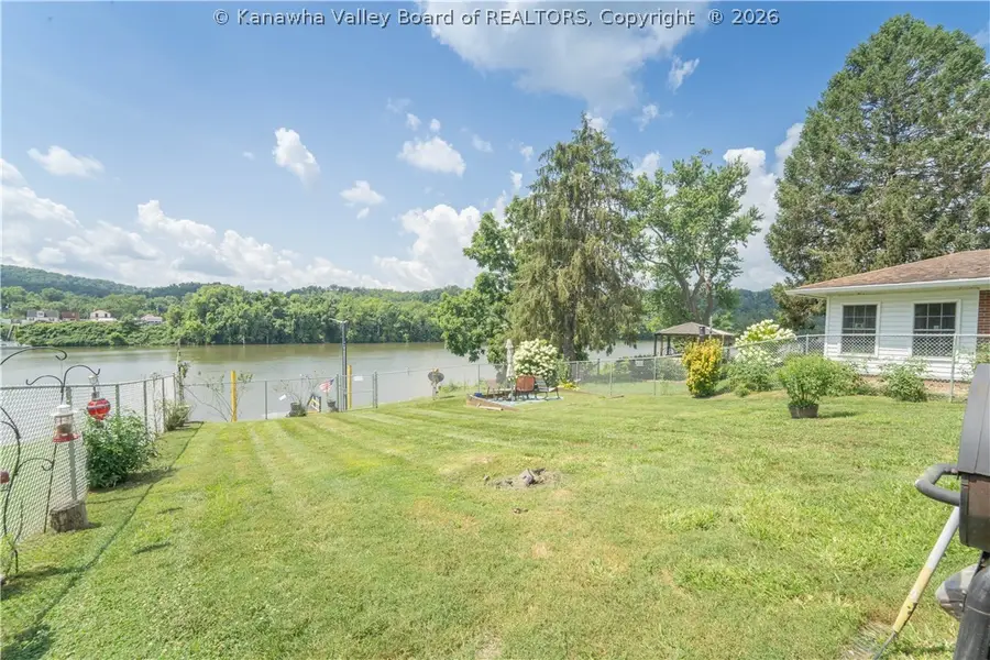 1324 Kanawha Avenue, Dunbar, WV 25064 - #3