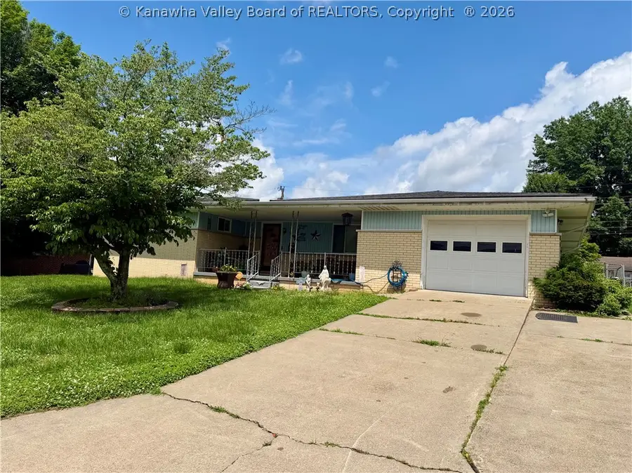 703 Mcintosh Avenue, Ravenswood, WV 26164 - #3