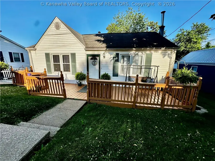 122 Pine Street, Dunbar, WV 25064 - #2
