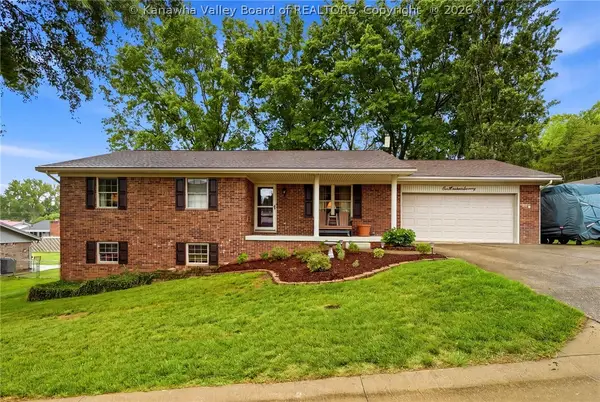 170 Woodland Forest, Winfield, WV 25213