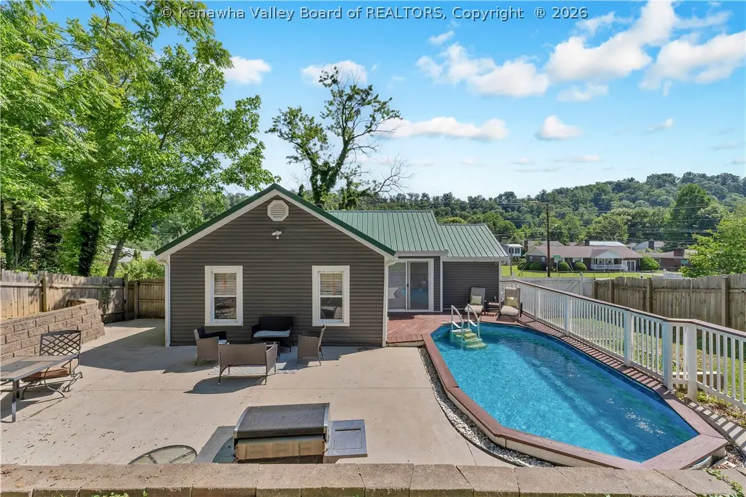449 Strawberry Road, Saint Albans, WV 25177 - #1