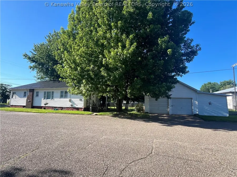 801 4th Street, New Haven, WV 25265 - #2