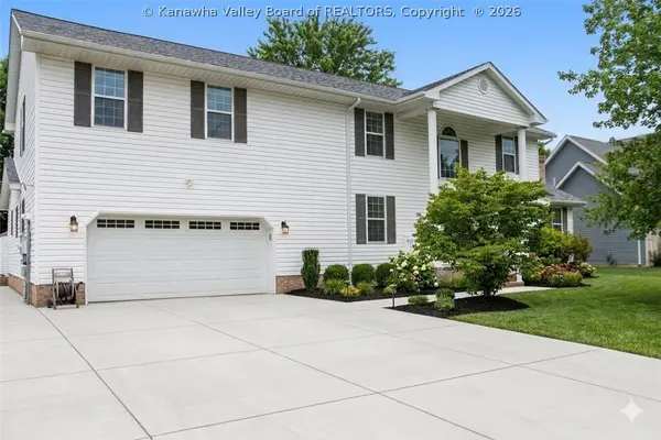 1042 Marina Drive, Hurricane, WV 25526