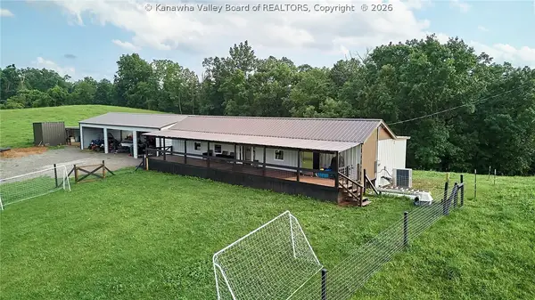 1312 Manilla Ridge Road, Leon, WV 25123