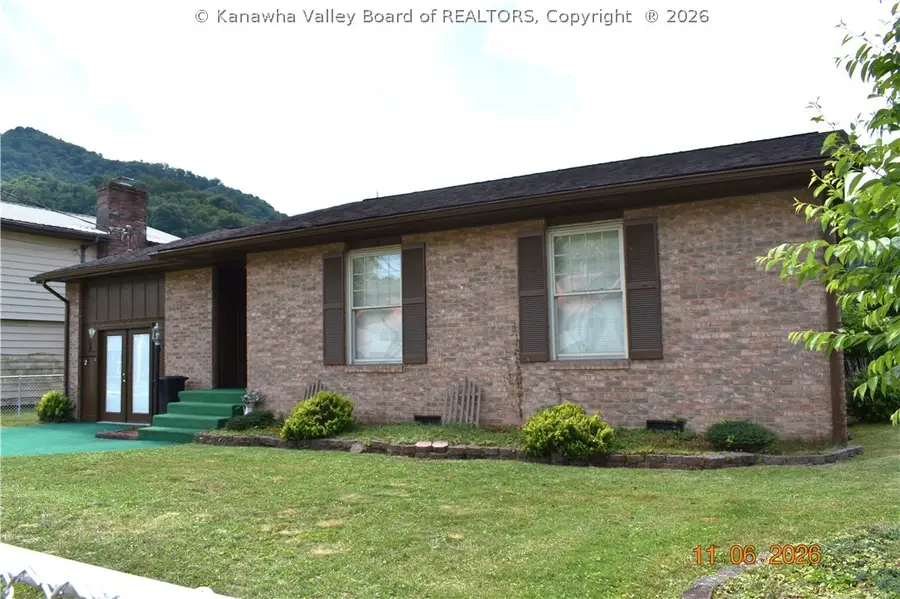 98 Fortura Drive, Mount Carbon, WV 25139 - #2