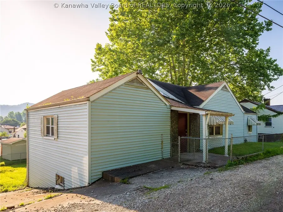 204 Winfield Road, Saint Albans, WV 25177 - #3