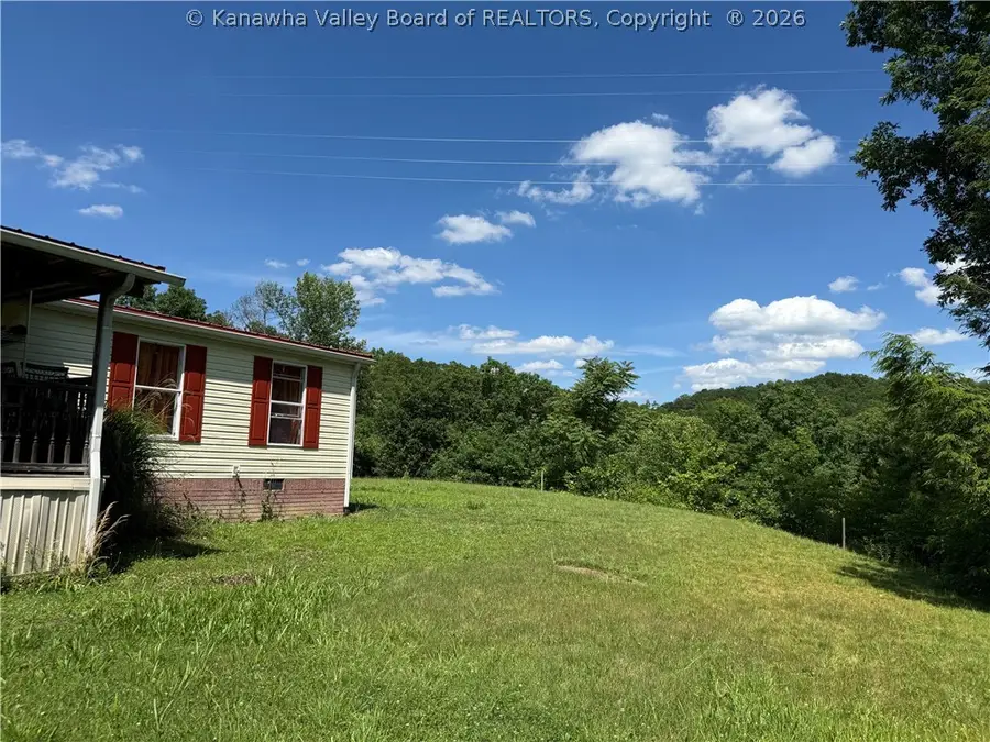3262 Leatherwood Road, Clendenin, WV 25045 - #3