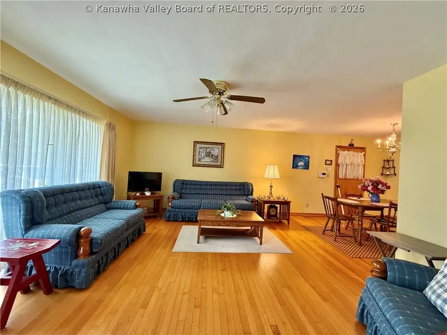 944 S Walnut Street, Saint Albans, WV 25177 - #3