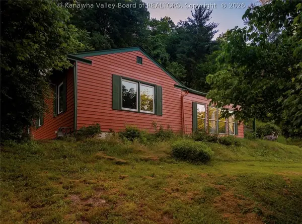 247 Upper Falcon Drive, Charleston, WV 25312