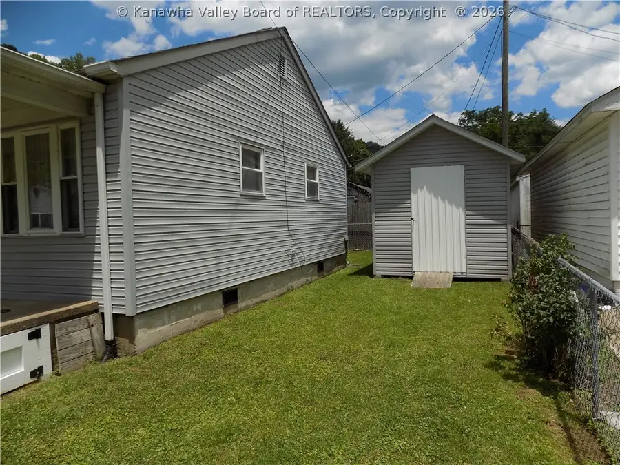 507 David Street, Hugheston, WV 25110 - #3