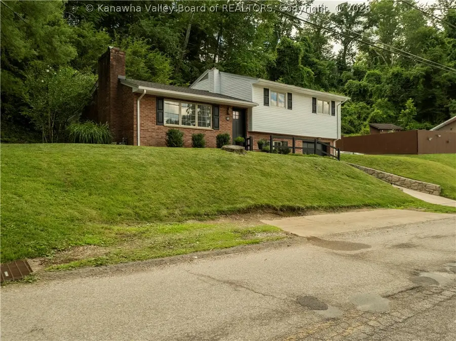 641 Gordon Drive, Charleston, WV 25314 - #2