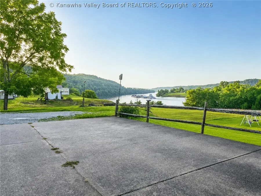 101 4th Street, New Haven, WV 25265 - #3