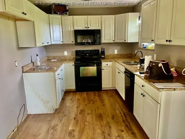 131 Wildwood Drive, Elkview, WV 25071 - #3