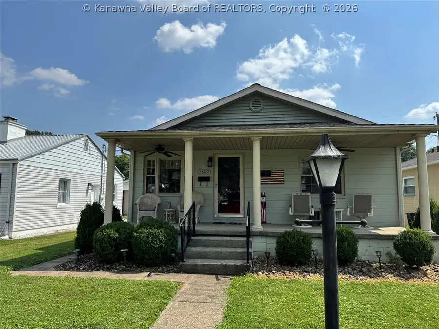2609 Washington Avenue, Saint Albans, WV 25177 - #3