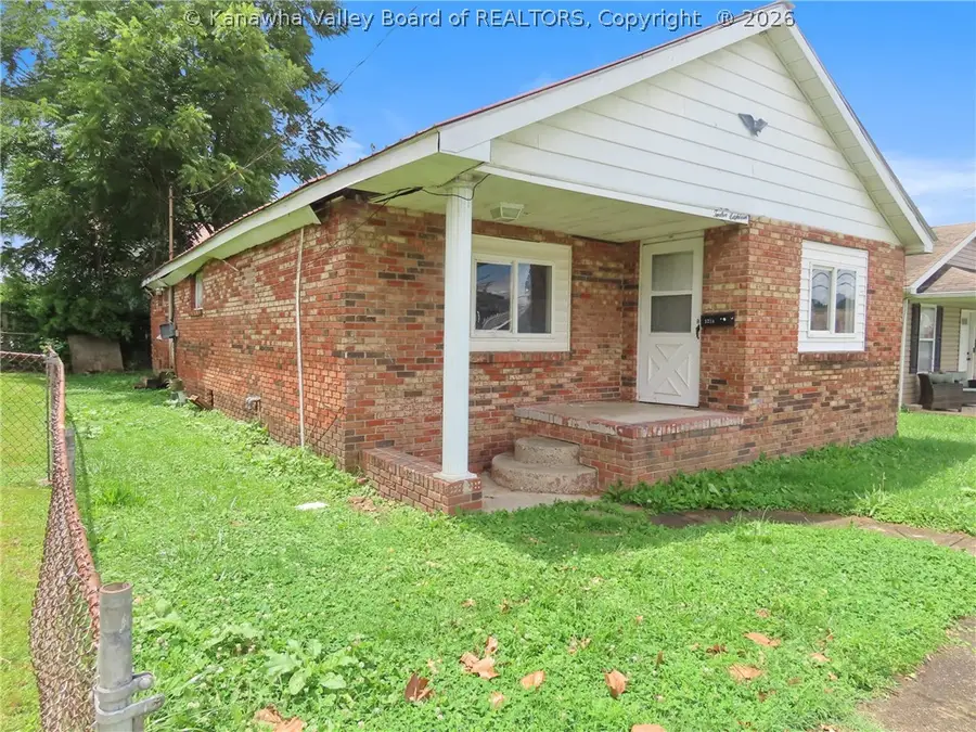 1218 12th Street, Nitro, WV 25143 - #2