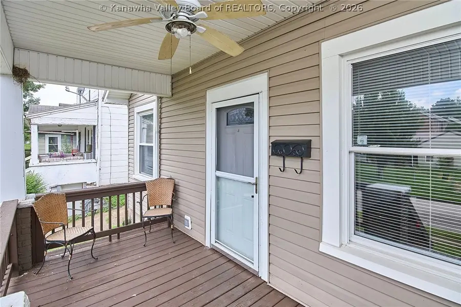 2412 Monroe Avenue, Saint Albans, WV 25177 - #3