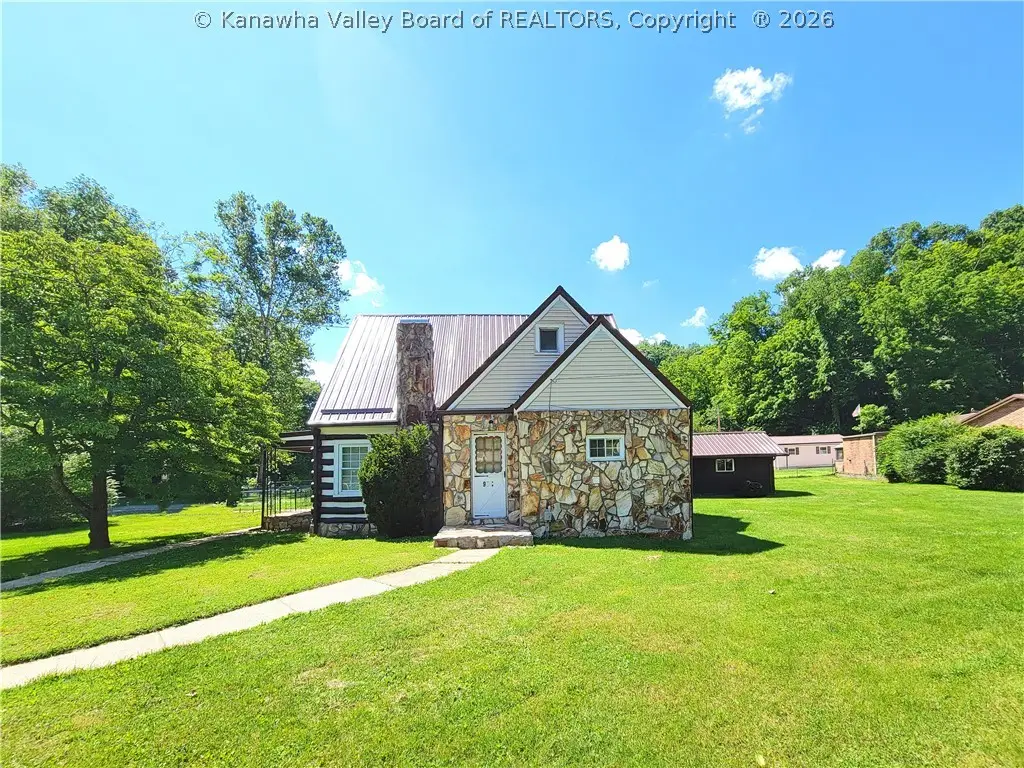 901 Green Valley Drive, Saint Albans, WV 25177 - #1